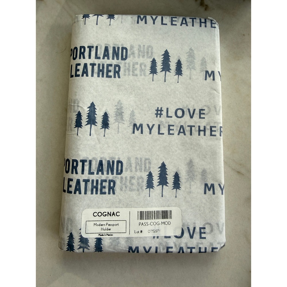 Portland Leather Goods Modern Passport Holder Cognac Leather PASS-COG-MOD NEW - Picture 2 of 5